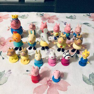 🐽 19 Lot Official PEPPA PIG & FRIENDS Figures including King Daddy Pig 🐽